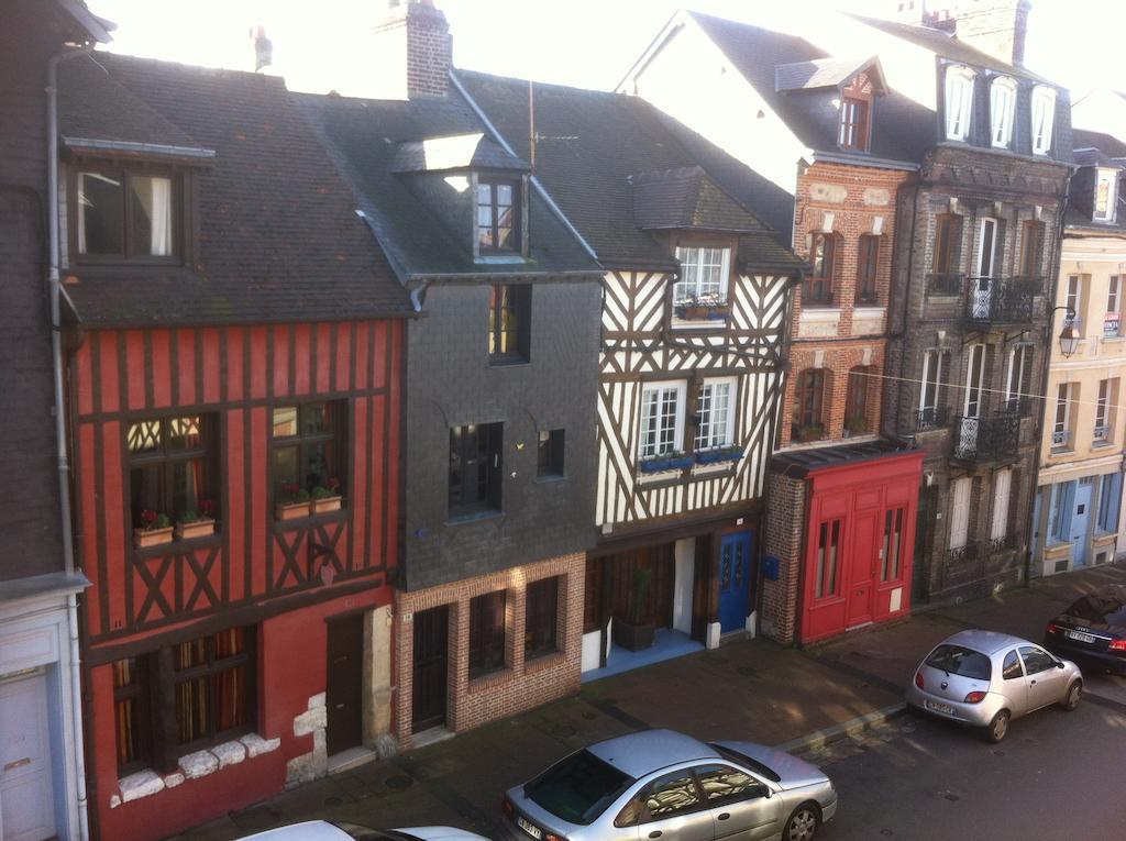 Les Charmettes Hotel Honfleur Eksteriør billede